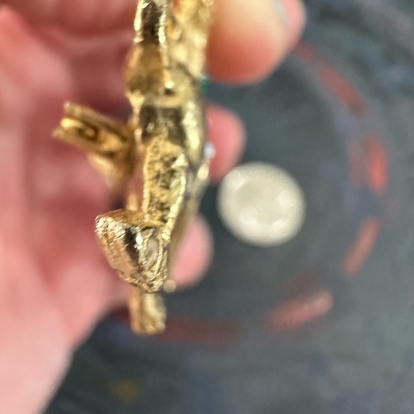 VINTAGE donkey gold tone pin *missing some rhinestones* - Picture 10 of 15